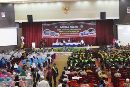 Wisuda 223 Santri, Pesantren Insan Cendekia Sumbar Siapkan Lulusan Ulama Cendekiawan