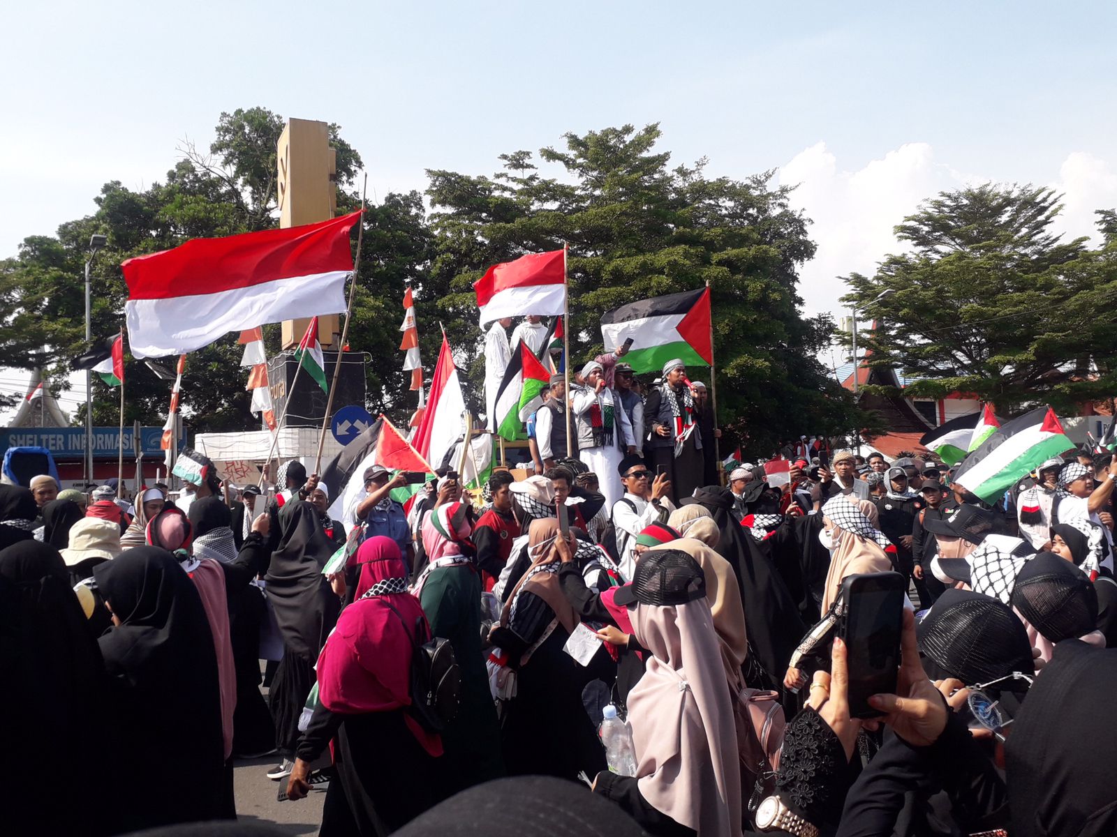 Long March dan Salat Gaib Warnai Aksi Solidaritas Untuk Palestina di Payakumbuh
