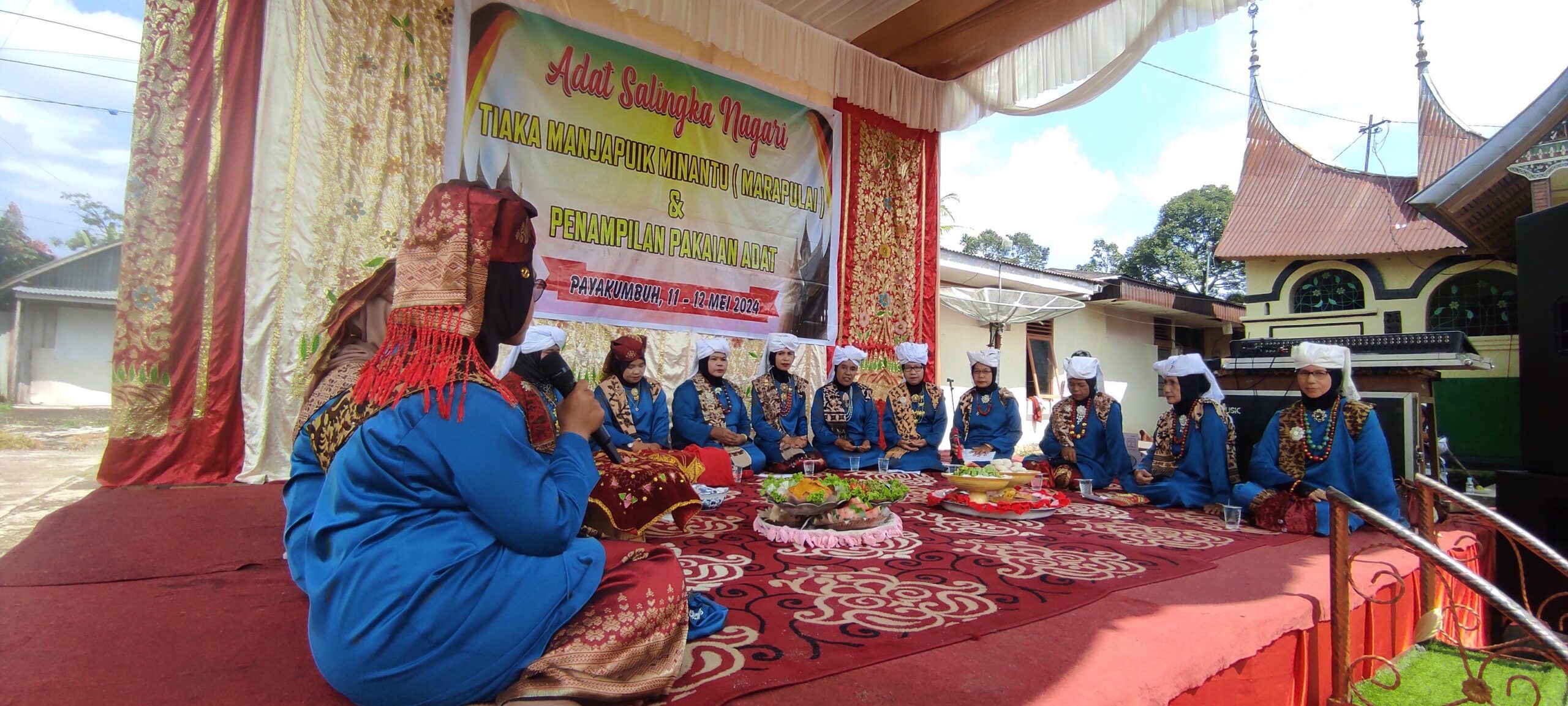 Payakumbuh Satu Iven Satu Nagari Digelar, Bundo Kanduang Nagari Tiakar Tampilkan Prosesi Manjapuik Marapulai.