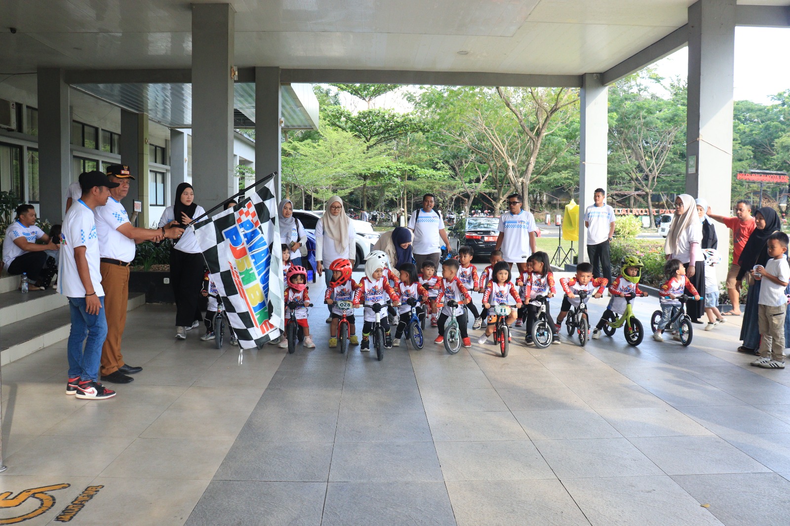 29 Anak Usia Dini Wakili Payakumbuh di Kejuaraan Pushbike Tingkat Nasional