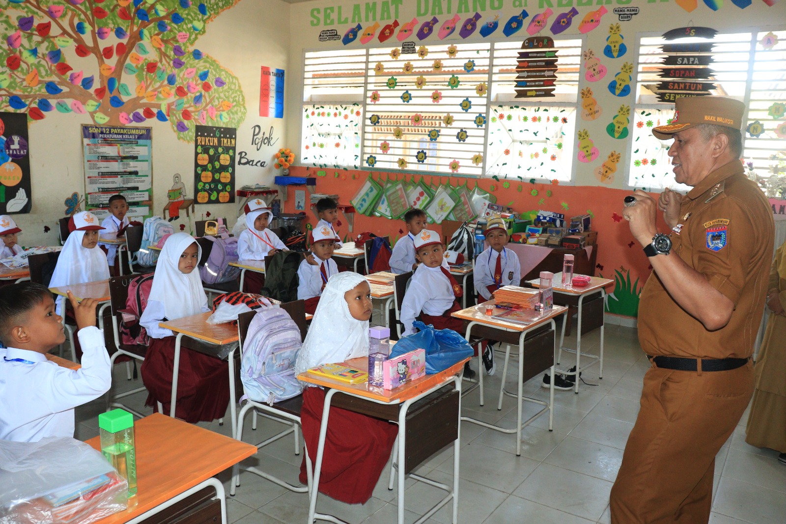 Hari Pertama Sekolah, Pemko Payakumbuh Tinjau Langsung SD dan SMP Untuk Pastikan MPLS Aman dan Nyaman