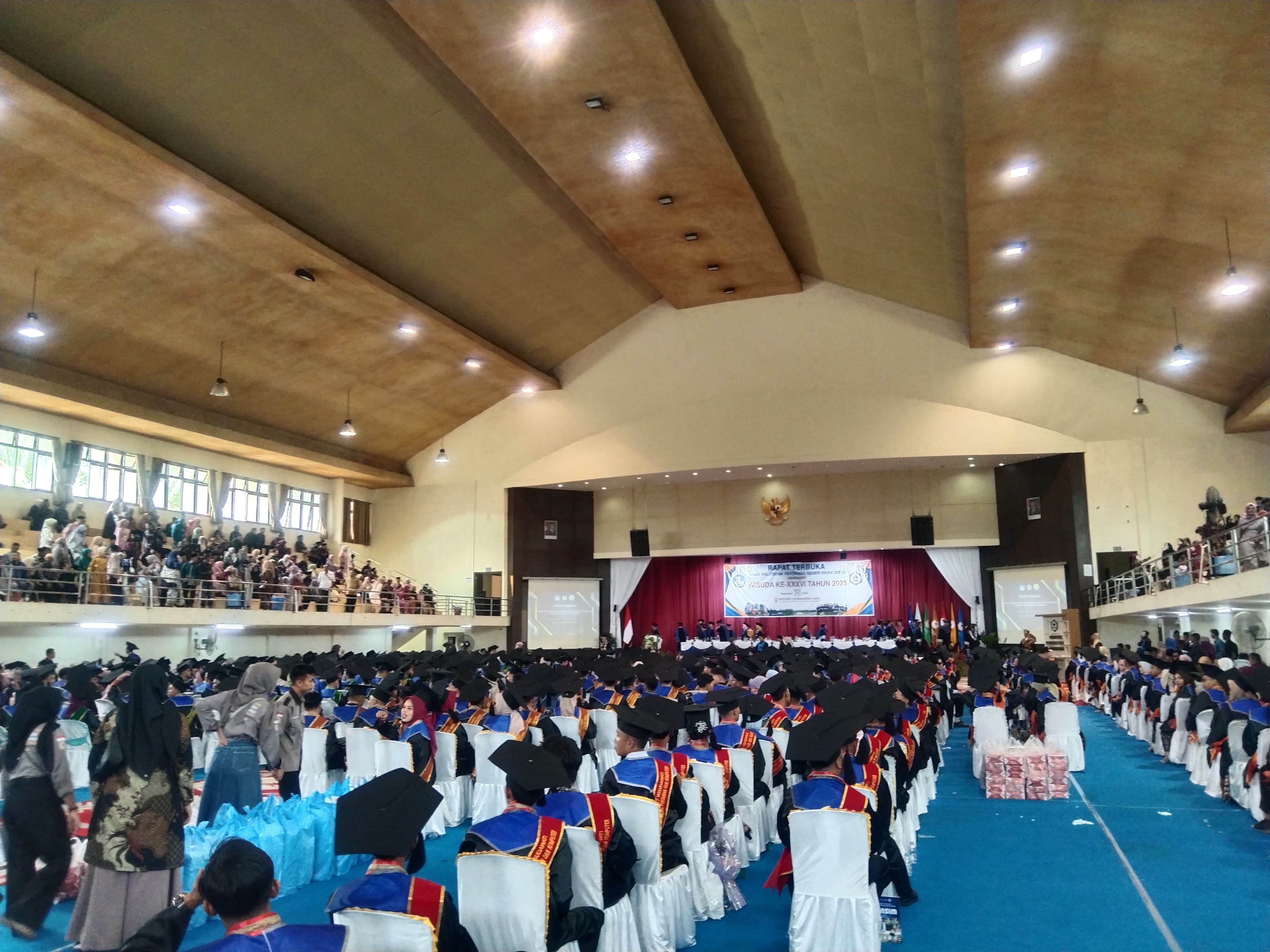 Wisuda ke-36 PPNP: 559 Lulusan Dilantik, Bupati Lima Puluh Kota Hadir Beri Apresiasi