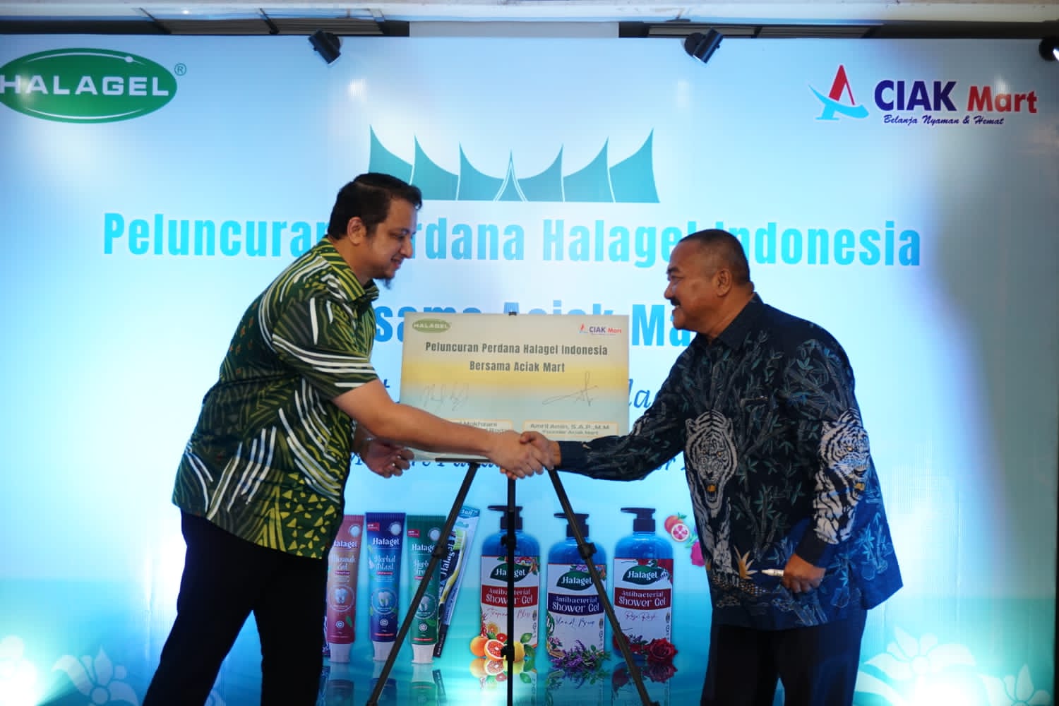 Halagel Malaysia Masuk Pasar Sumatera Barat, Gandeng Aciak Mart untuk Distribusi Produk Harian