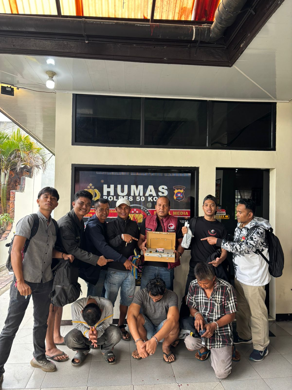 Tiga Pria Diciduk di Jorong Talago, Polisi Temukan Sabu, Ganja, dan Ekstasi