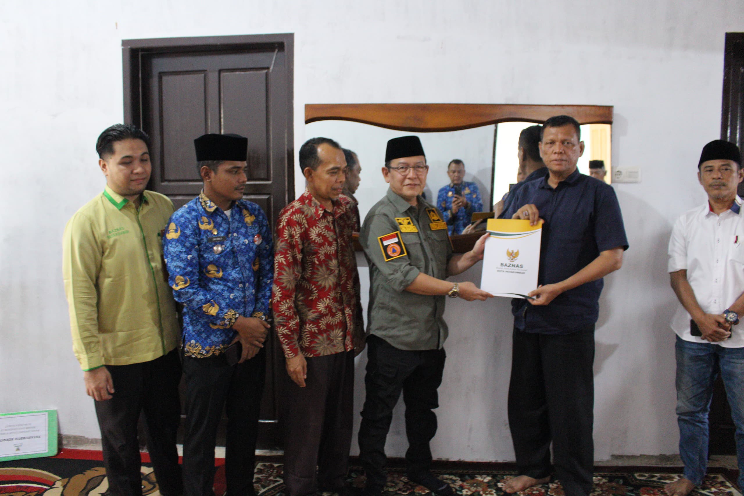 Pemko Payakumbuh dan Baznas Salurkan Santunan untuk Keluarga Korban Galodo Asal Payakumbuh