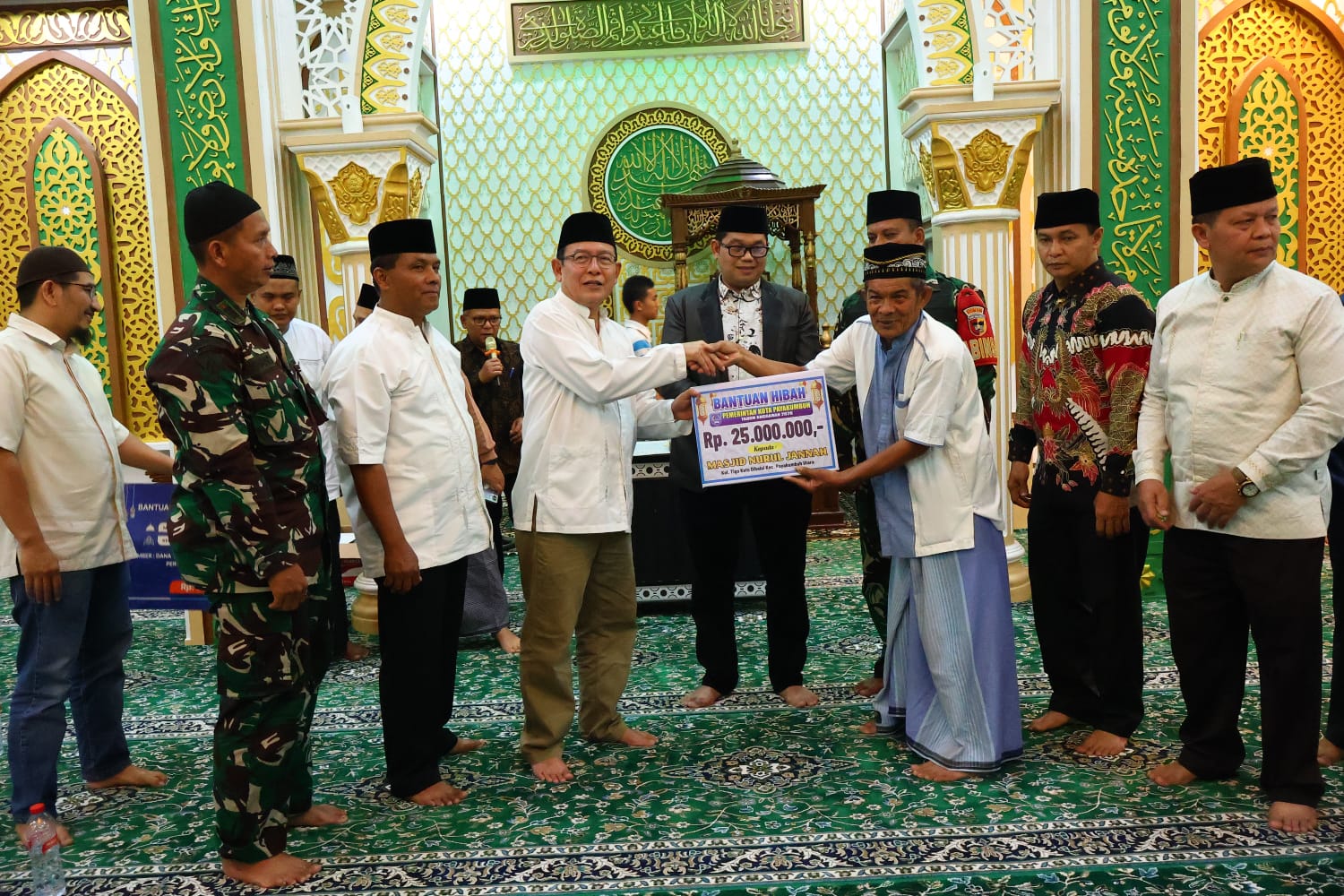 Pemko Payakumbuh Bantu Pembangunan Masjid Nurul Jannah Rp30 Juta