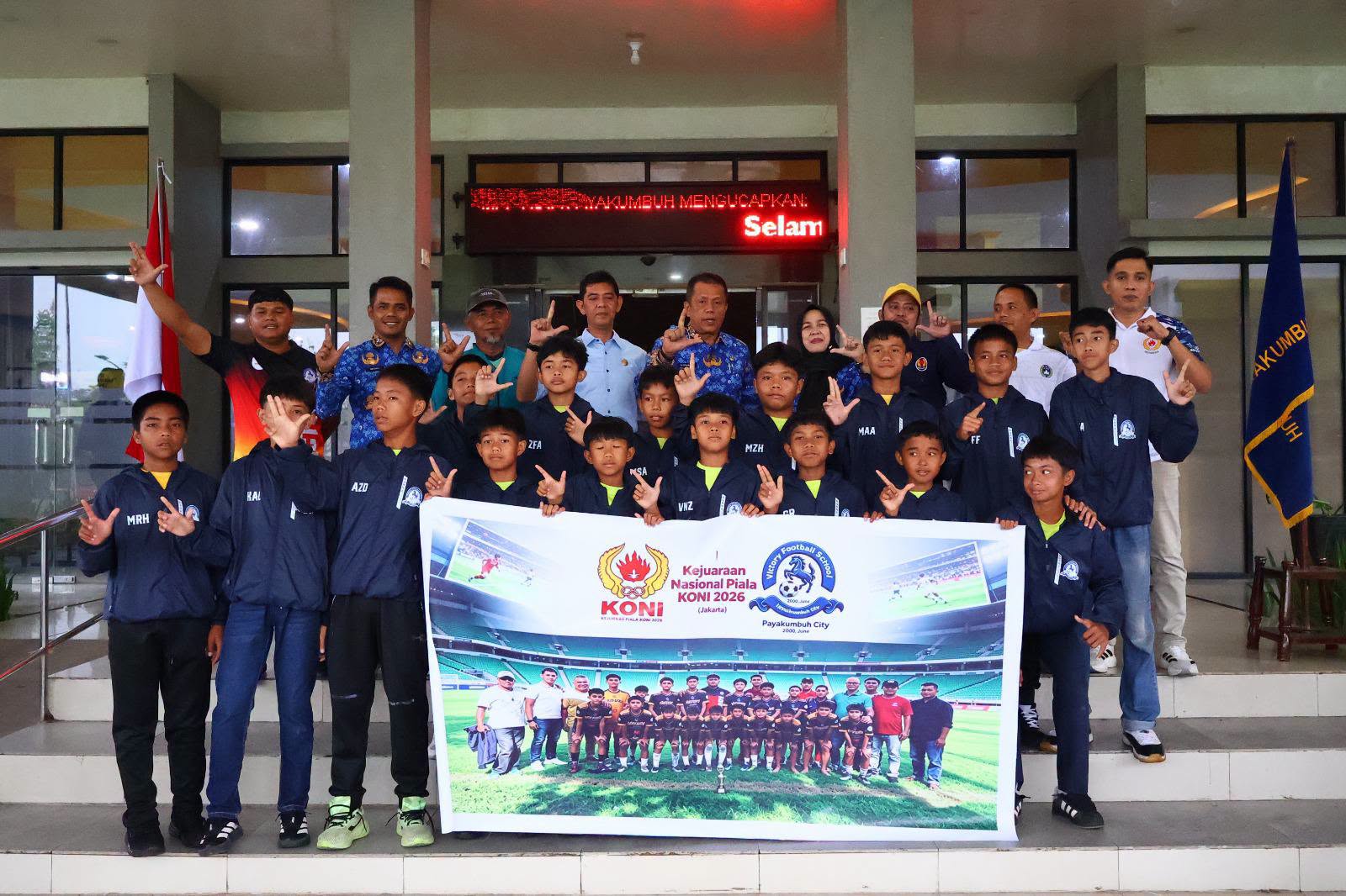Pemko Payakumbuh Lepas Kontingen Victory FS yang Mewakili Sumbar di Kejurnas Piala KONI 2026