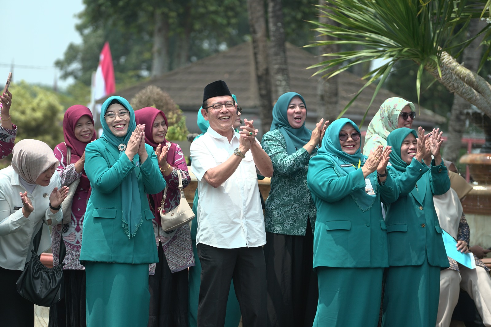 Kader PKK Payakumbuh Raih Penghargaan 25 Tahun Pengabdian di Jambore XXII